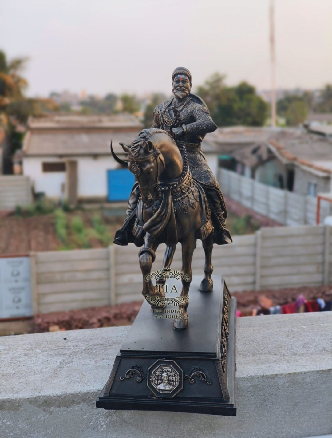 Chatrapati Shivaji Maharaj with Horse Sculpture