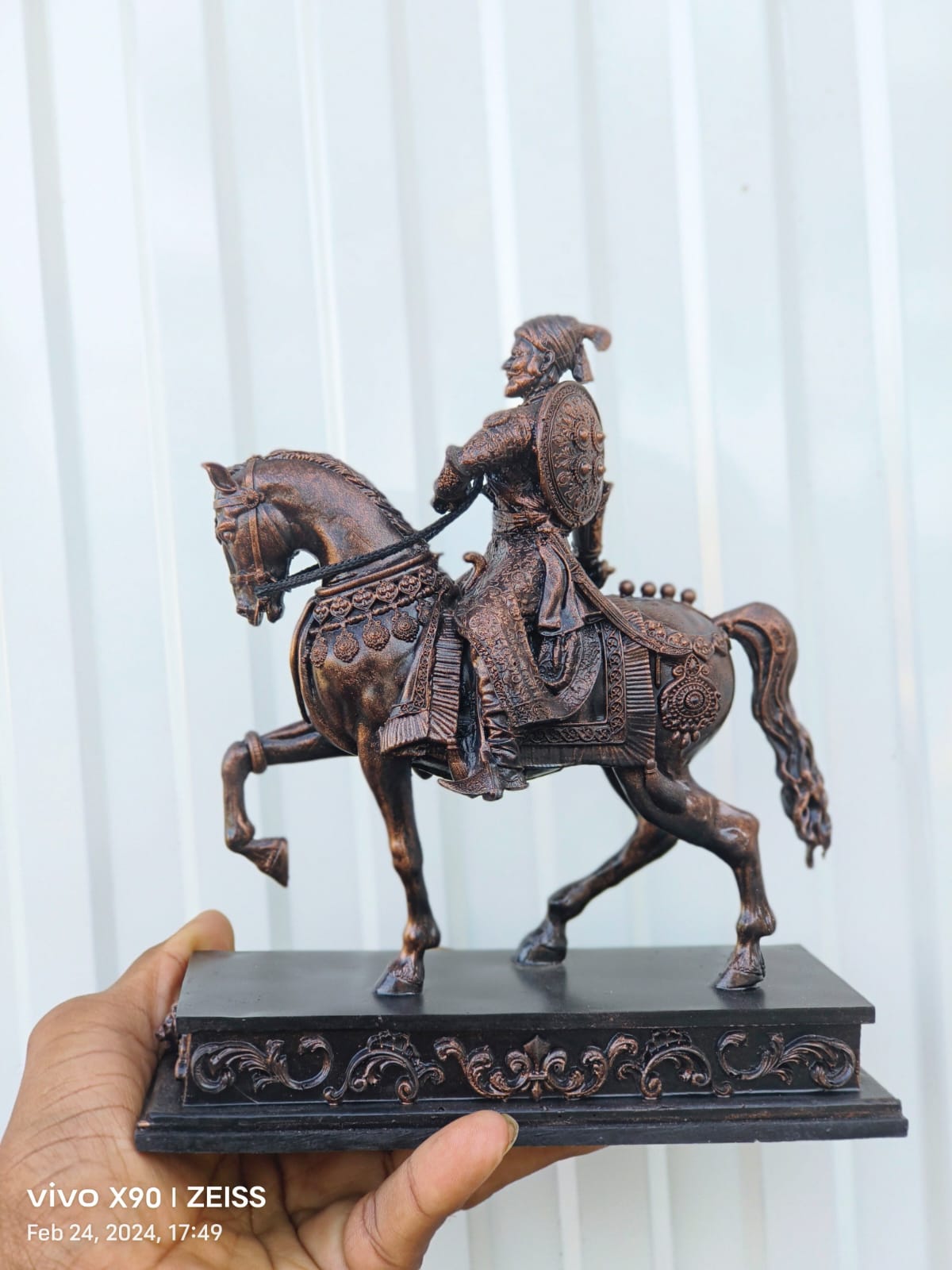 Chatrapati Shivaji Maharaj with Horse Sculpture