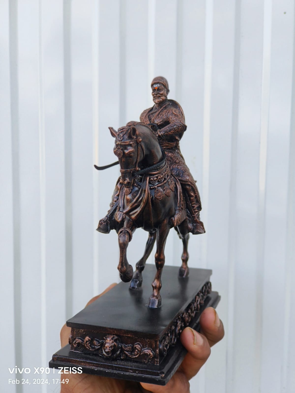 Chatrapati Shivaji Maharaj with Horse Sculpture