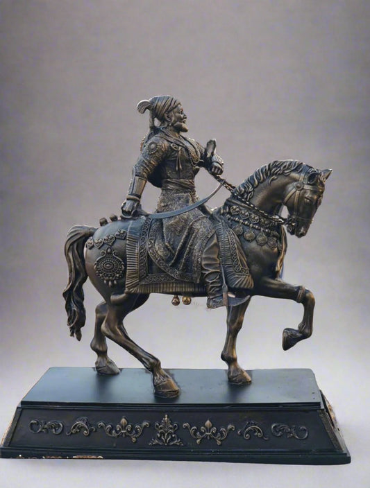 Chatrapati Shivaji Maharaj with Horse Sculpture