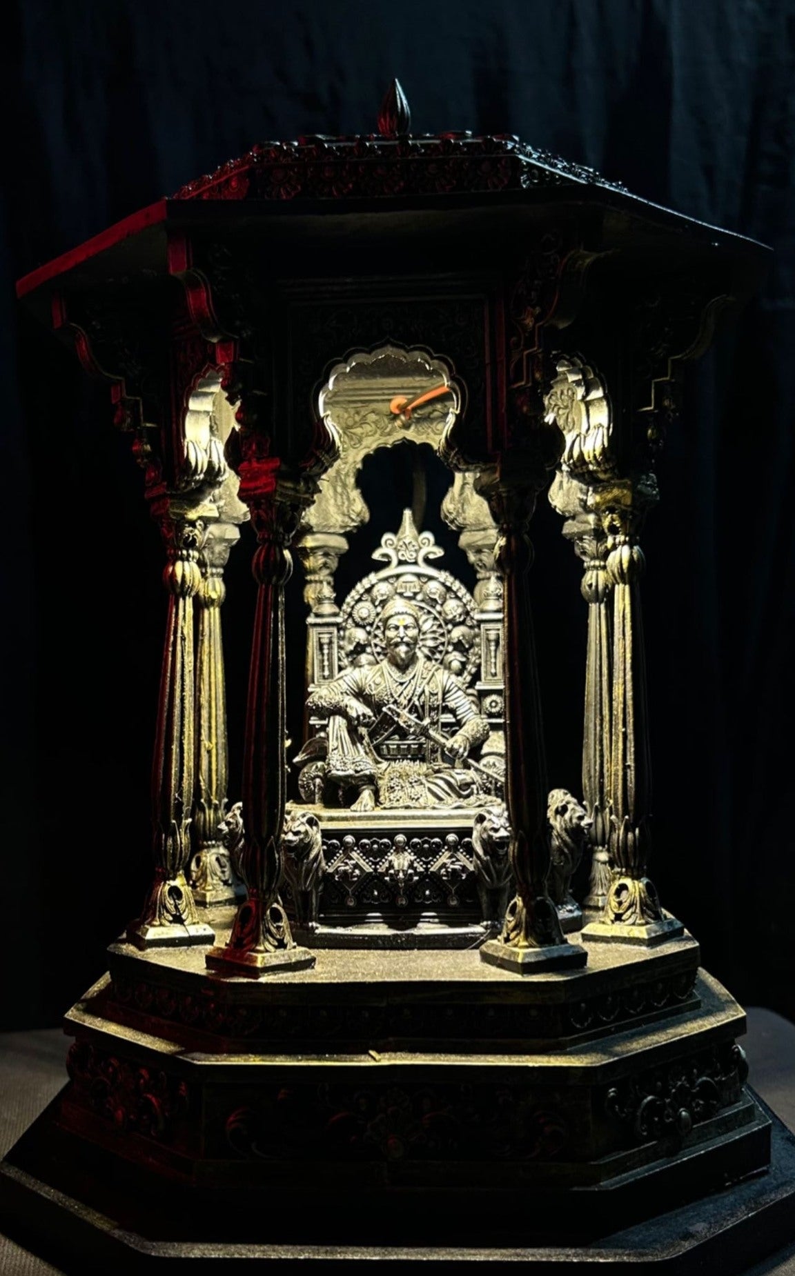 Meghdambari Chatrapati Shiva ji Maharaj Decor Showpiece with Ambient Lighting